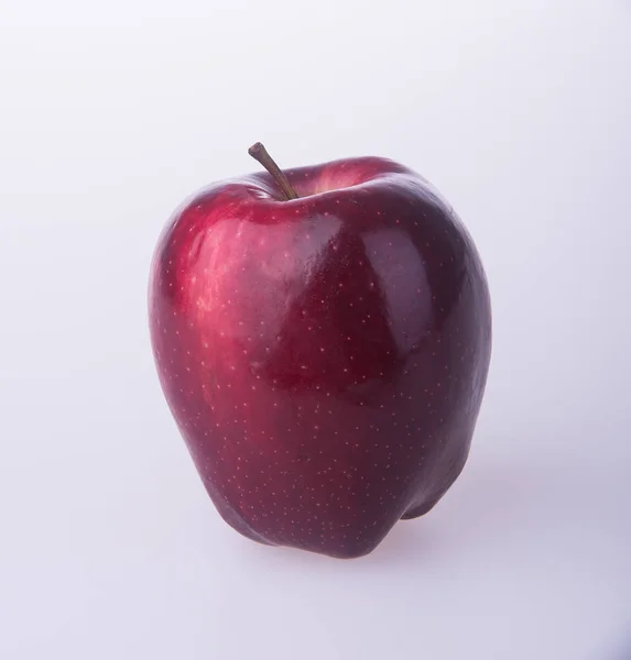 Pomme ou pomme rouge sur fond . — Photo