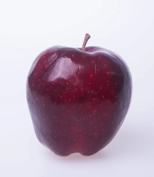 Pomme ou pomme rouge sur fond . — Photo