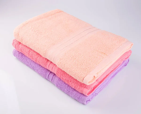 Рушник або рушник для ванни на фоні . — стокове фото