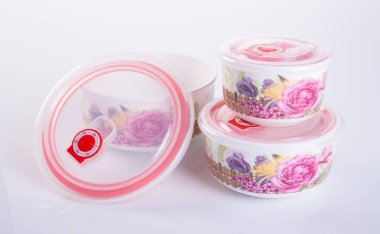 Seramik gıda konteyner arka plan üzerinde veya gıda kabı.