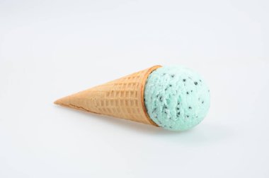 Dondurma koni ya da dondurma arka planda.