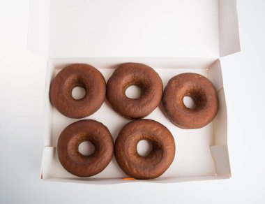 çörek veya bir arka plan üzerinde çörek kutusu.