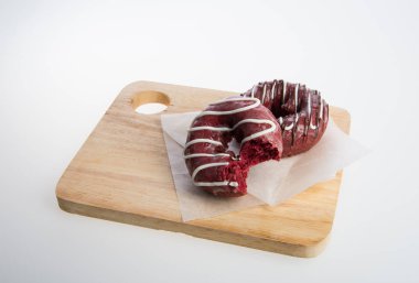 çörek veya bir arka plan üzerinde taze çörek.