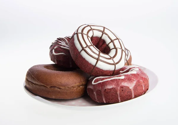 Donut oder frischer Donut auf einem Hintergrund. — Stockfoto