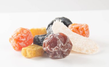 meyve ya da korunmuş mix meyve arka planda korunmuş.