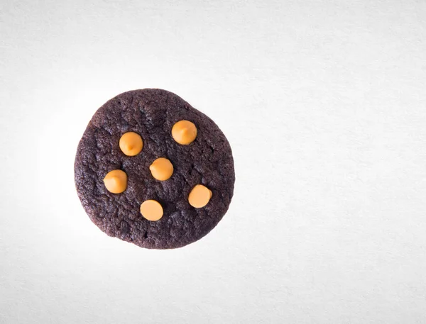 Galletas o galletas de chips de chocolate en el fondo . — Foto de Stock