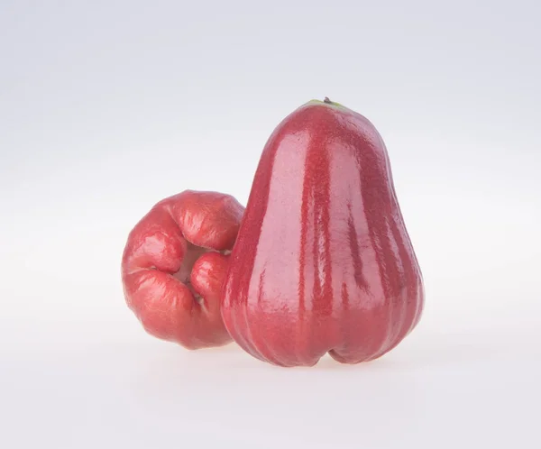 Manzana rosa. manzana rosa en el fondo — Foto de Stock