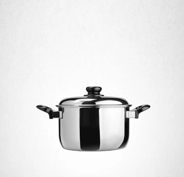 Casserole ou casserole en acier inoxydable sur un fond . — Photo