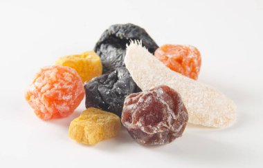 meyve ya da korunmuş mix meyve arka planda korunmuş.