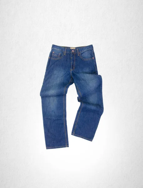 Jeans ou jeans bleus sur fond . — Photo