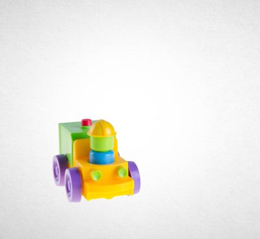 Oyuncak ya da arka planda oyuncak araba