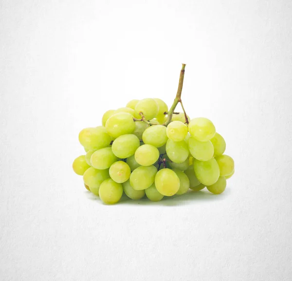 Uvas ou uvas verdes em um fundo . — Fotografia de Stock