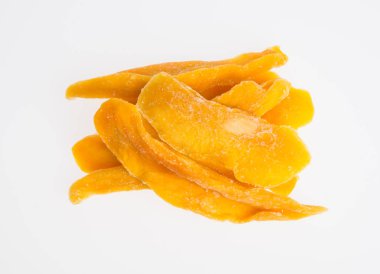 Bir arka plan üzerinde kurutulmuş Mango veya kurutulmuş Mango dilimleri.