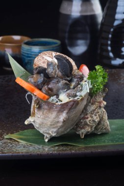 Japon mutfağı. arka planda kabuk balık ızgara