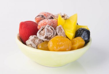 Konserve sebzeleri & kurutulmuş meyve. bir arka plan üzerinde gıda snack