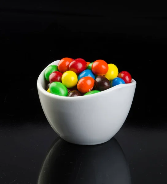 Bolas de chocolate sobre un fondo —  Fotos de Stock