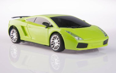 oyuncak araba. Araba arka plan üzerinde.