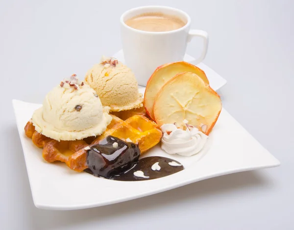 Gelado. sorvete de chocolate . — Fotografia de Stock