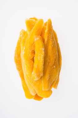 Bir arka plan üzerinde kurutulmuş Mango veya kurutulmuş Mango dilimleri.