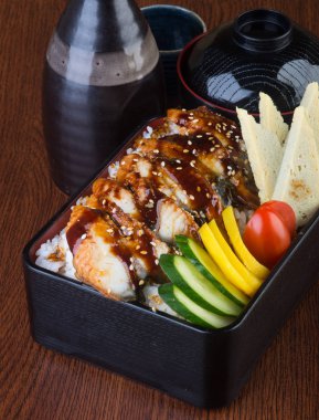 Japon mutfağı. Unagi veya arka plan üzerinde yılan balığı