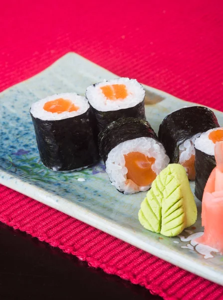 Masakan Jepang. sushi di latar belakang — Stok Foto