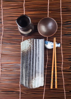 yemek çubukları. arka planda iki chopssticks