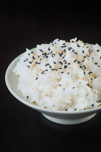 Cozinha japonesa. cubo de carne no fundo — Fotografia de Stock