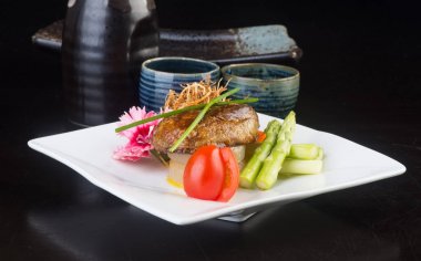 Japon mutfağı. sığır eti küp üzerinde arka plan