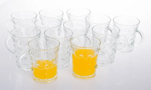 Orangensaft auf einem Hintergrund — Stockfoto