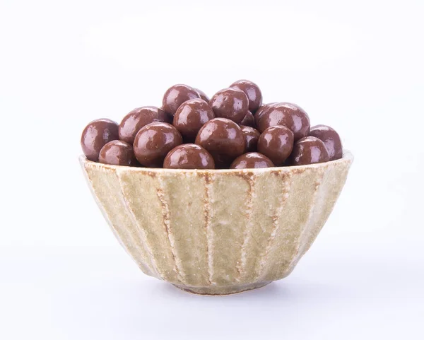 チョコレート ボールです。背景にボウルにチョコレート ボール — ストック写真