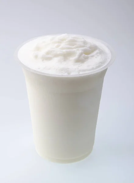 Йогурт Изолирован Белом Фоне — стоковое фото