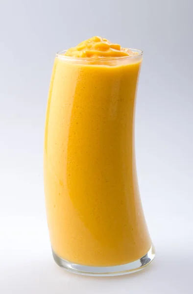 Mango Jogurt Mléčný Koktejl Izolované Bílém — Stock fotografie