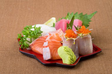 Japon mutfağı. sashimi arka planda