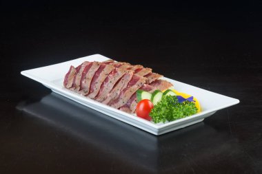 Japon mutfağı. sashimi arka planda