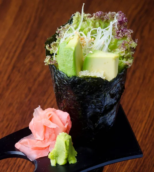 Japanese cuisine. hand roll on the background — Stock Photo, Image