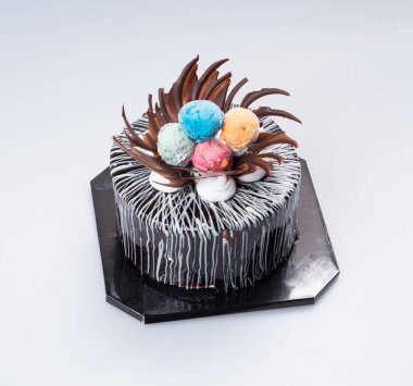 kek veya bir arka plan üzerinde çikolatalı kek.