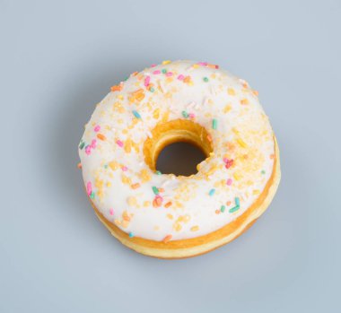 çörek veya arka plan üzerinde tepsisinde lezzetli börekler.