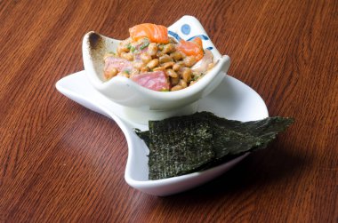 arka planda Japon natto