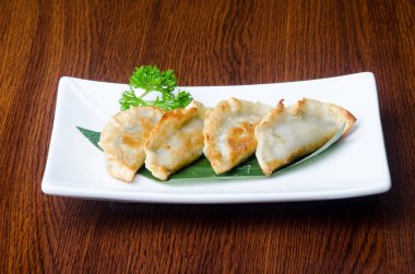 arka planda Çin köfte