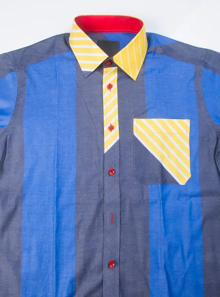 gömlek. erkek gömlek closeup arka plan üzerinde