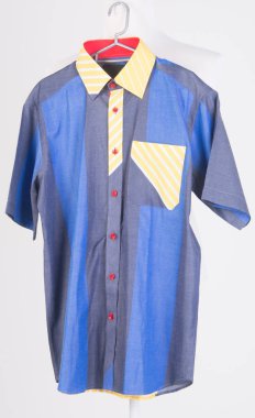 gömlek. erkek gömlek askıları