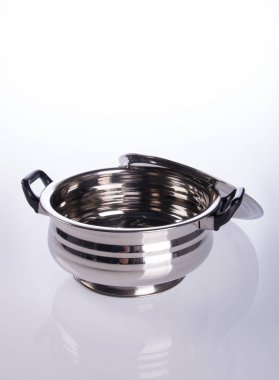 saklama kapları ya da paslanmaz çelik gıda kapları bir backgrou üzerinde