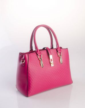 torba ya da arka plan üzerinde kırmızı renk kadın çanta.