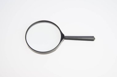 Büyüteç camı veya bir arka plan üzerinde büyütme