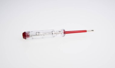 Tornavida veya Tornavidalar, bir arka plan üzerinde elektrikçi için