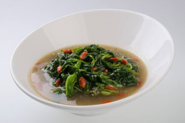 izole beyaz sebze çorbası