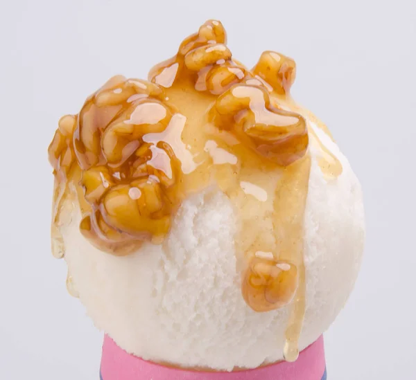 Мороженое с начинкой — стоковое фото
