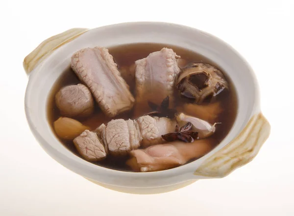 Ba kut teh. malaiischer Eintopf aus Schweinefleisch und Kräutersuppe, — Stockfoto