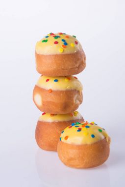 arka planda tatlı mini donut