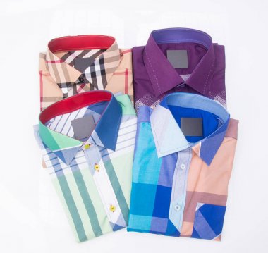 gömlek. bir arka plan üzerinde katlanmış erkek gömlek